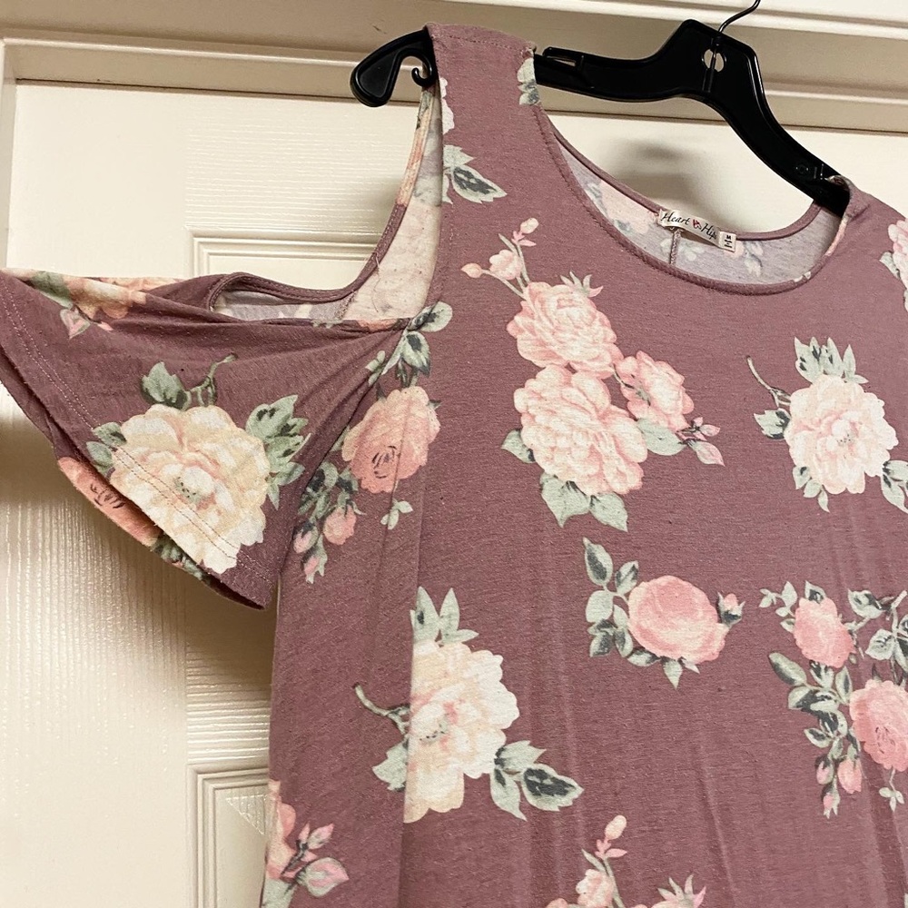 Heart Hips blouses - Picture 2 of 5